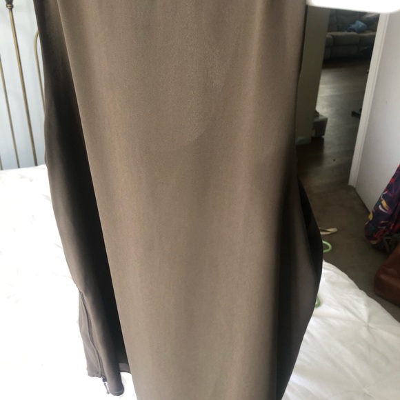 Cute zippered sleeveless blouse - Picture 4 of 5